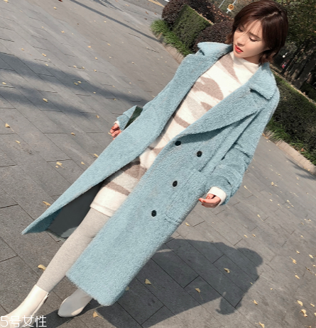 2018年流行什么款式大衣？這幾款大衣一定要有