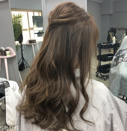 秋冬流行發(fā)色推薦 總有一款你喜歡的發(fā)色 秋冬流行發(fā)色推薦 總有一款你喜歡的發(fā)色