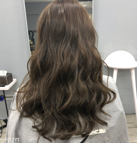 秋冬流行發(fā)色推薦 總有一款你喜歡的發(fā)色 秋冬流行發(fā)色推薦 總有一款你喜歡的發(fā)色