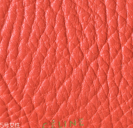 celine鯰魚包真假對比 教你認(rèn)清鯰魚包真假