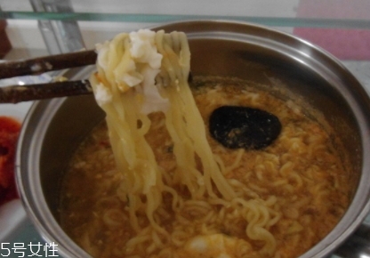 辛拉面多少錢一包？辛拉面價格有點偏貴