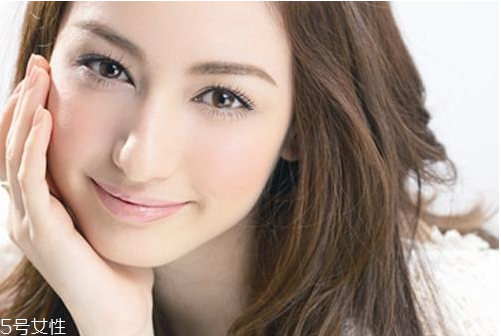 開(kāi)眼角后多久可以消腫？開(kāi)眼角疤痕不會(huì)完全消失