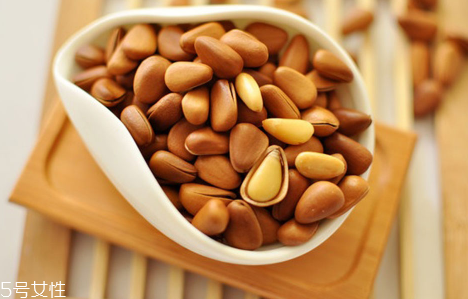 吃松子嘴苦是什么原因？注意這三種原因