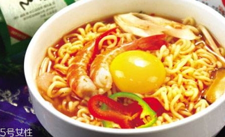 辛拉面和湯達人哪個好吃？