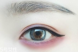 內(nèi)眼線一定要畫(huà)嗎？畫(huà)好睫毛根部