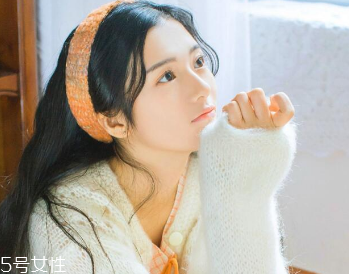 怎么選擇適合自己的襯衫？穿對了顯年輕