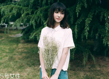 怎么選擇適合自己的襯衫？穿對了顯年輕