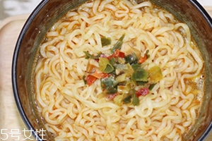 辛拉面的熱量 你還在用辛拉面減肥？