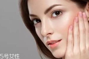 新手適合用什么高光？粉色珠光最好