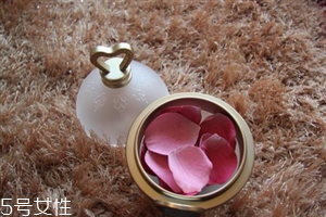 花瓣腮紅怎么做的？貌美又好用
