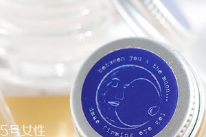 眼部凝膠什么時候用？更加推薦晚上用