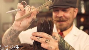 剪發(fā)能促進頭發(fā)生長嗎？毫無關系