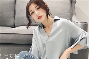 種睫毛是怎么種的？種睫毛是粘在睫毛這個(gè)位置