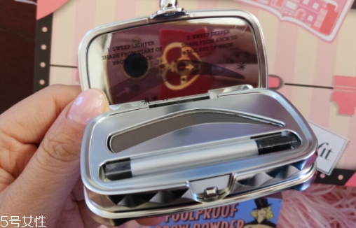 眉粉可以當(dāng)眼影用嗎？教你用眉粉畫(huà)眼影