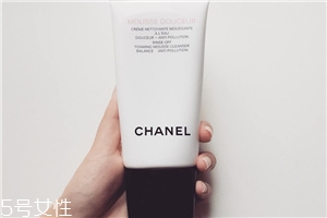 香奈兒洗面奶好用嗎？快吃下我這顆安利