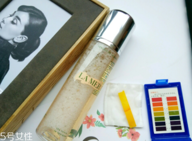 海藍(lán)之謎煥膚水適合干皮嗎？海藍(lán)之謎煥膚水產(chǎn)品評(píng)測(cè)