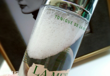 海藍(lán)之謎煥膚水適合干皮嗎？海藍(lán)之謎煥膚水產(chǎn)品評(píng)測(cè)