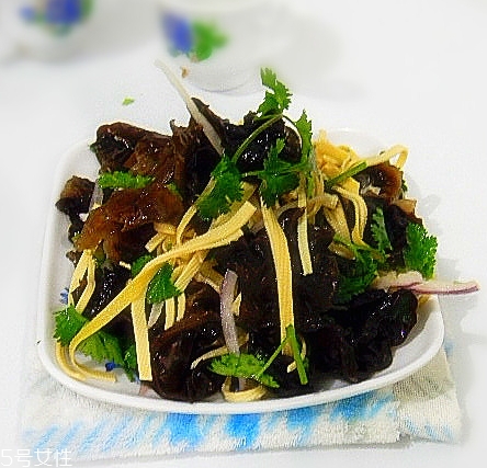 豆皮和木耳能一起吃嗎？味道非常棒