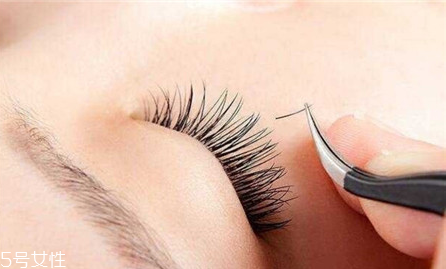 什么是種睫毛？讓你每日多睡三十分鐘