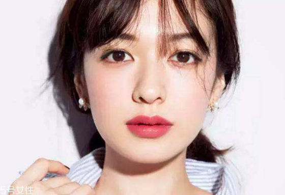 唇釉是什么東西？俗稱液體口紅