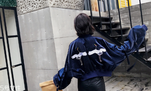 女生怎么穿帥氣？教你帥氣女孩穿搭術(shù)