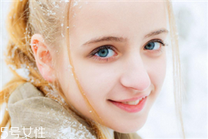 孕睫術(shù)多久后做美瞳線？孕睫術(shù)眼睛腫緩解小妙招