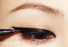 眉粉可以畫眼線嗎？