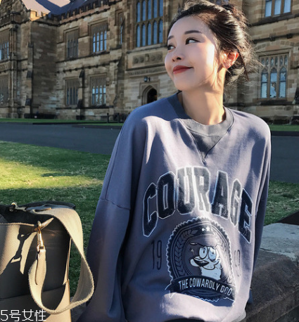 衛(wèi)衣可以單穿嗎？單穿一定要洗干凈