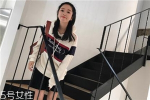 衛(wèi)衣掉色怎么辦？這樣洗不會(huì)掉色