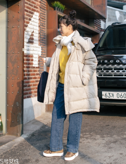 什么顏色的圍巾最百搭？這幾個顏色輕松駕馭