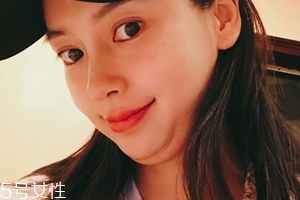 雙下巴怎么減最有效？日常習(xí)慣要注意