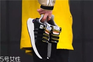 阿迪達斯有加絨鞋嗎？冬天也能穿的運動鞋