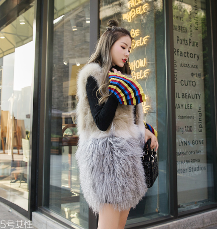 皮草馬甲什么季節(jié)穿？讓你在人群中脫穎而出