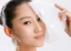 敷面膜為什么越久越干？體溫蒸發(fā)
