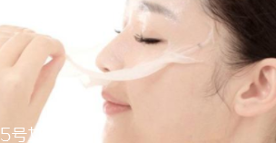 面膜不服帖怎么辦？中間剪開更好敷