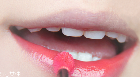 唇釉是什么東西？俗稱液體口紅