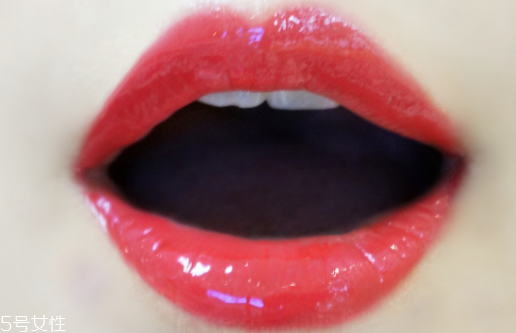 唇釉可以當腮紅嗎？唇釉這樣涂最好看