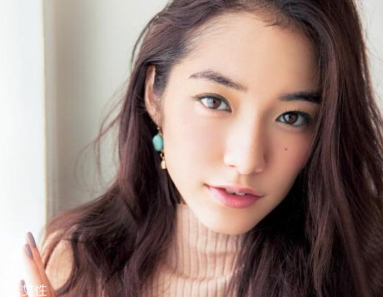 唇釉怎么涂均勻？涂出滿滿女人味