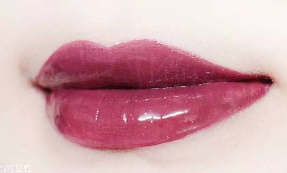 mac口紅哪個(gè)色號(hào)好看又百搭？超全試色