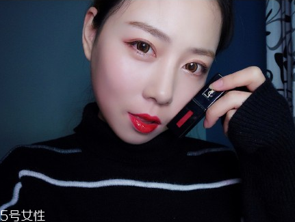 ysl圣羅蘭黑管唇釉哪個顏色好看？持久度加分