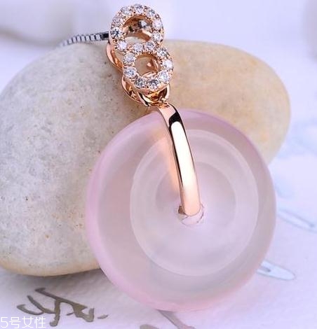 芙蓉石是粉水晶嗎？原來它們是這樣的關(guān)系