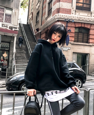 衛(wèi)衣怎么穿顯腿長？教你穿出大長腿