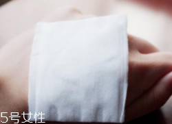 化妝棉能涂抹防曬霜嗎？上妝更均勻