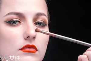 鼻影刷怎么用？鼻影的正確畫法