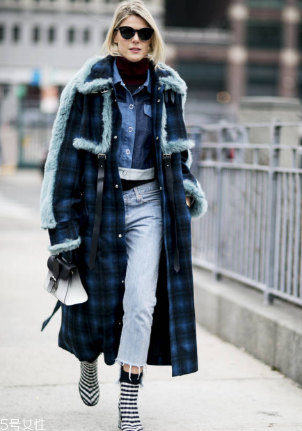 藍(lán)色皮草怎么搭配？盡顯高貴迷人氣質(zhì)