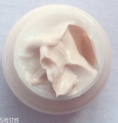 悅詩(shī)風(fēng)吟素顏霜怎么樣？悅詩(shī)風(fēng)吟小心機(jī)面霜評(píng)測(cè)