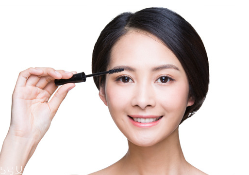 眼睫毛怎么保養(yǎng)？損傷睫毛的壞習(xí)慣