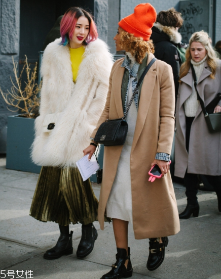 白色皮草怎么搭配？專屬于冬季的圣潔女神范兒