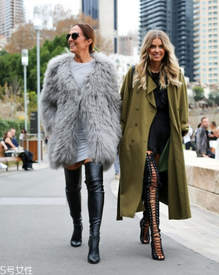 灰色皮草怎么搭配？這樣就能輕松駕馭