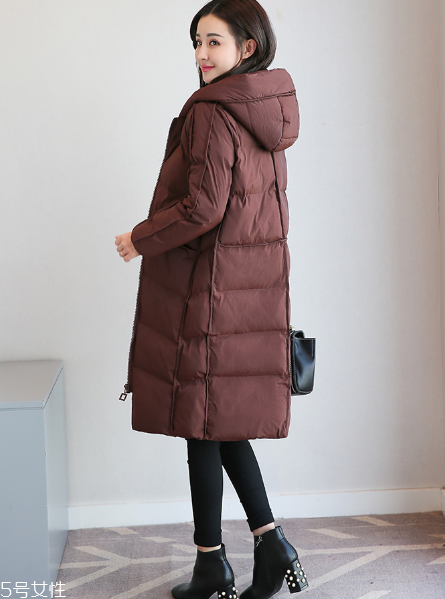 小個(gè)子女生適合什么款式棉服？打造冬日浪漫情緣